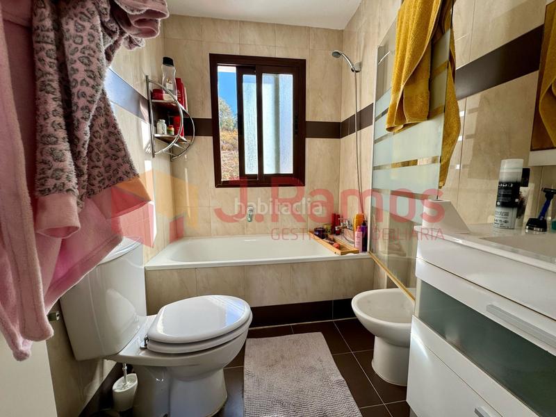 Foto 19b7b05a-7158-4a02-b2ab-7ddd8ddd332c. Casa chalet pareado de lujo en Lagos