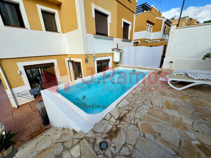 Foto 51d5d7dc-13db-46a5-8f4d-4e952160160e. Casa chalet pareado de lujo en Lagos