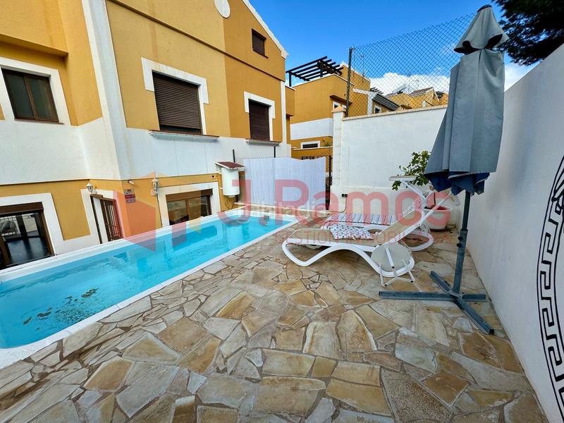 Foto 845edd74-b7e3-4390-bbc6-a269d2000b3d. Casa chalet pareado de lujo en Lagos