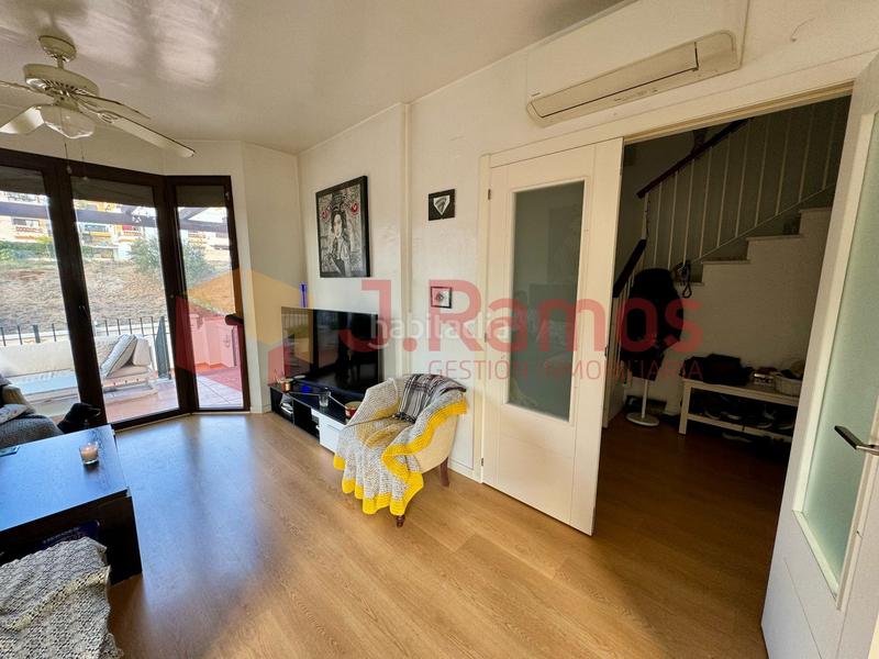 Foto ef011897-f245-42b6-9012-af53f6d3023d. Casa chalet pareado de lujo en Lagos