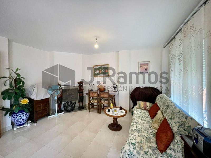 Foto ca3ae6a5-b6c8-4f00-a0cc-59914945a238. Haus in El Tomillar Torre del Mar