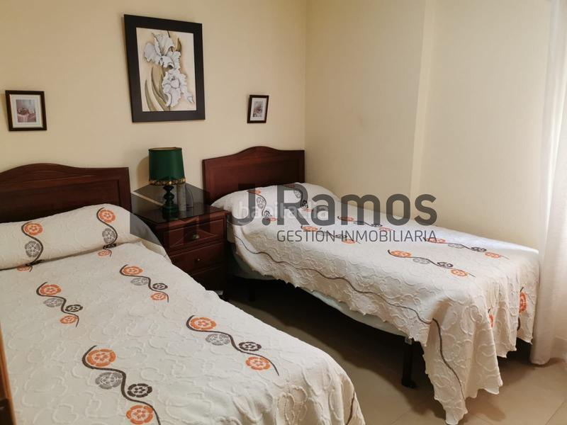 Foto 58a71811-6278-4332-9b30-24d1f44bb608. Alquiler piso alquiler de octubre a junio en Centro Torre del Mar