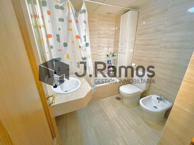 Foto a3969db4-fc8d-4d0b-9839-2f46240ed0a9. Piso pagnifico piso en El Tomillar Torre del Mar