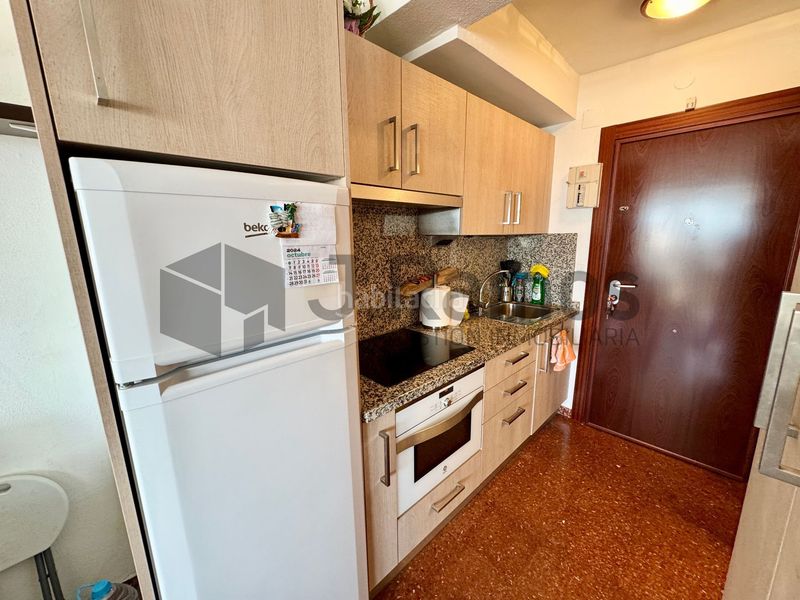 Foto 920911f7-3a98-45b0-9766-3560bcffecc2. Location studio avec piscine dans Centro Torre del Mar
