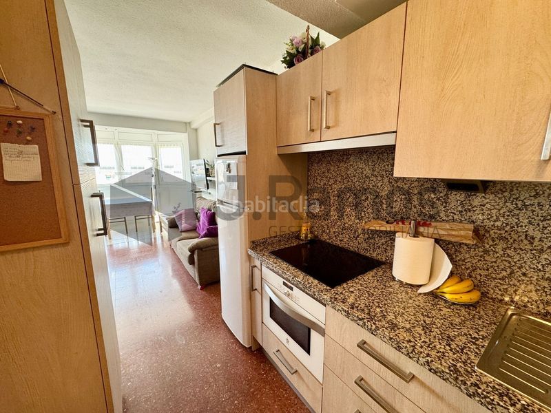 Foto ab9fba6d-2790-4d30-824d-f70f815b4e35. Location studio avec piscine dans Centro Torre del Mar