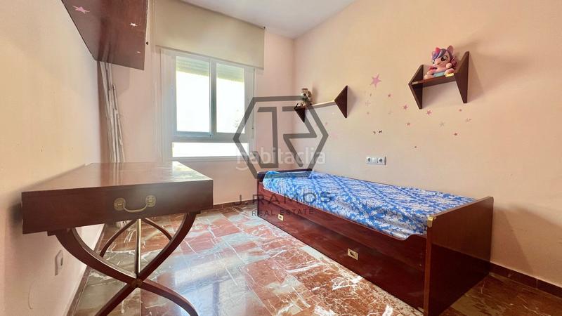 Foto a79895c7-8801-400a-b2bd-0bf74a773fd0. Alquiler piso larga temporada todo el año en Viña Málaga Torre del Mar