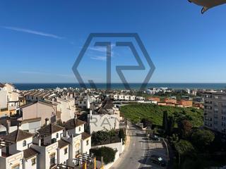 Pis  Moscatel. Piso de 4 dormitorios en torre del mar