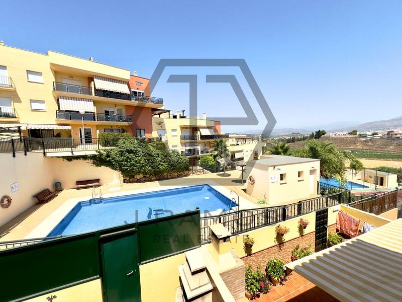 Foto 0427d994-7c18-4c98-8853-5d246b507d22. Casa adosada magnifico chalet en zona privilegiada de viñamalaga en Torre del Mar
