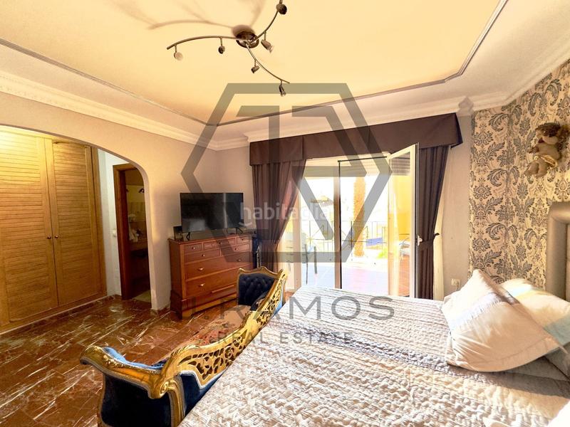 Foto 0e4e4ad0-863a-4793-8863-c14b6f01d36a. Casa adosada magnifico chalet en zona privilegiada de viñamalaga en Torre del Mar