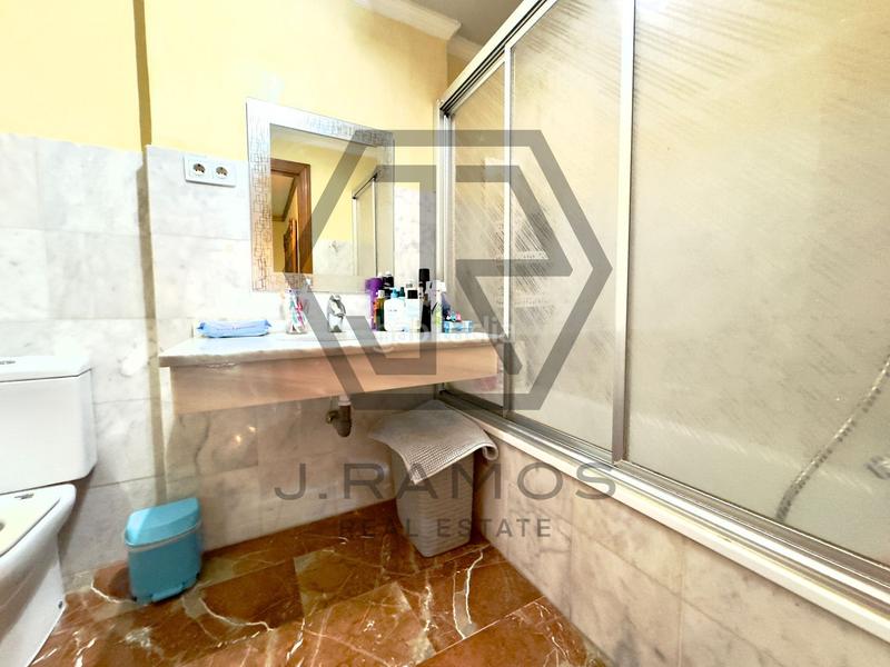 Foto 22e7b782-fa97-46f7-8082-07e3b763f493. Casa adosada magnifico chalet en zona privilegiada de viñamalaga en Torre del Mar