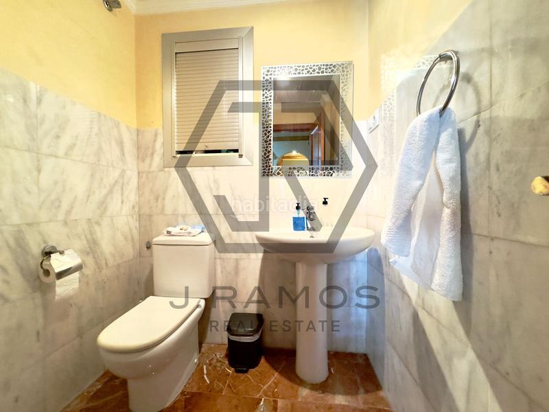 Foto 8b4829ba-c5d9-43b1-b38e-f02e338c3d91. Casa adosada magnifico chalet en zona privilegiada de viñamalaga en Torre del Mar