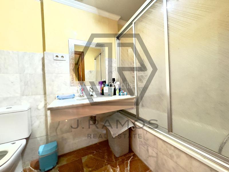 Foto d08ecd57-a336-4414-8620-cbe1aa3ad5d5. Casa adosada magnifico chalet en zona privilegiada de viñamalaga en Torre del Mar