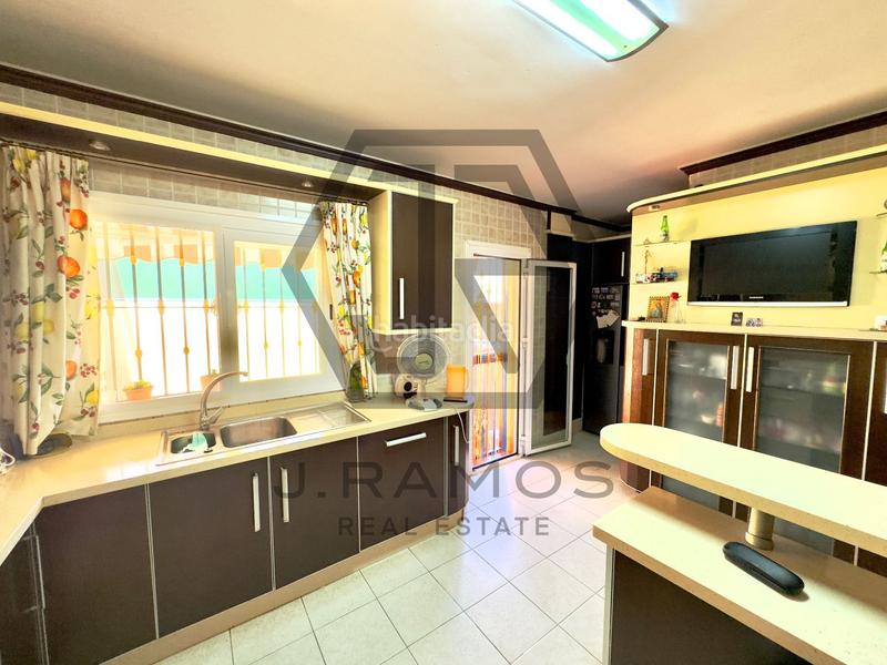 Foto e502970b-4802-479b-aec1-07ebe6f7c549. Casa adosada magnifico chalet en zona privilegiada de viñamalaga en Torre del Mar