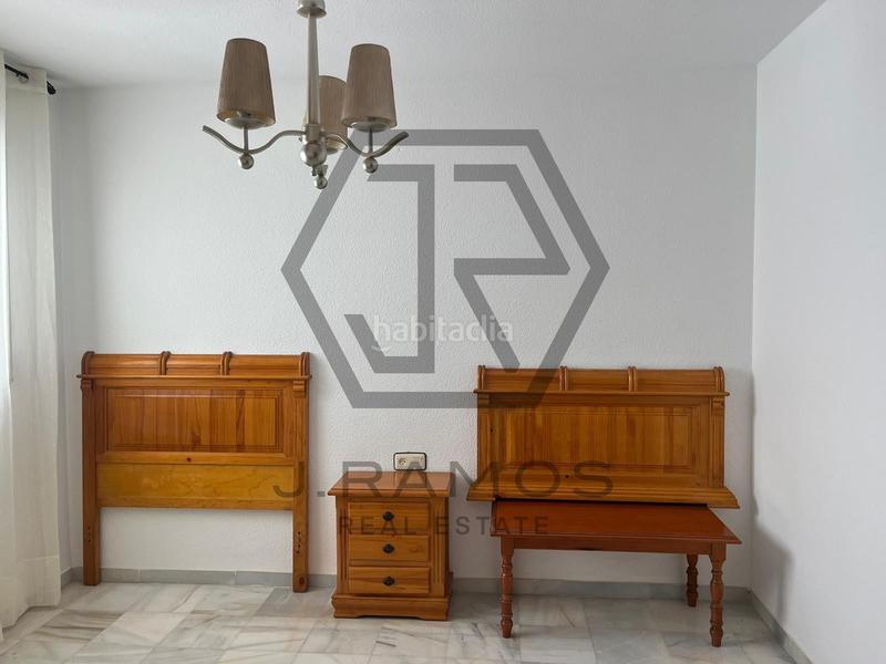 Foto 5f1250ce-5819-40e4-9a74-f99d039aae42. Attico in Poniente-Faro Torre del Mar