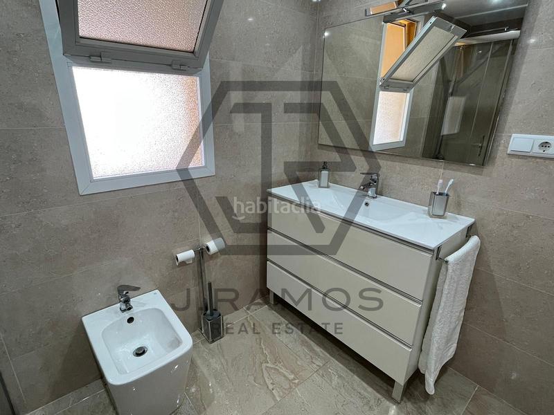 Foto d67b09e2-2917-44fb-a576-a4e5c1b7f5d5. Attico in Poniente-Faro Torre del Mar