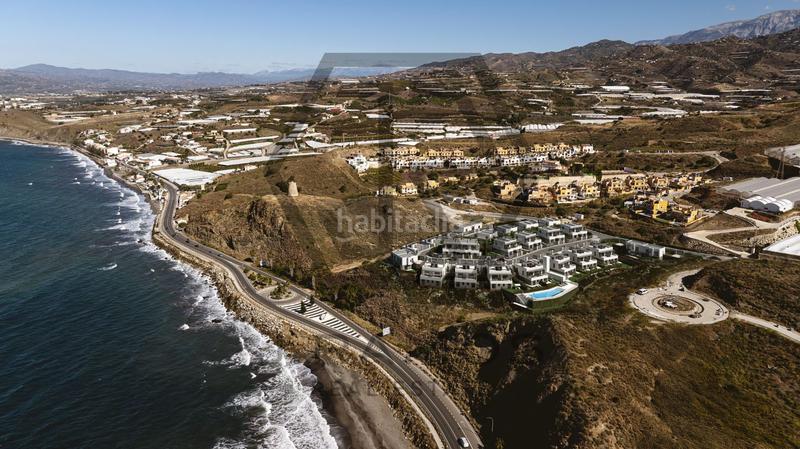 Foto 40532f48-70bc-4169-a887-1bfb42d0b520. Casa adossada a Lagos