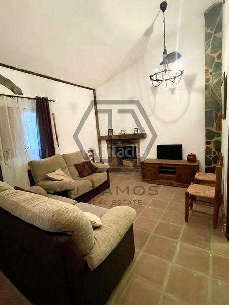 Foto ba34be16-e42c-4c38-870e-861e9edd3759. Masía casa con piscina y terreno cultivado en triana en Vélez - Málaga