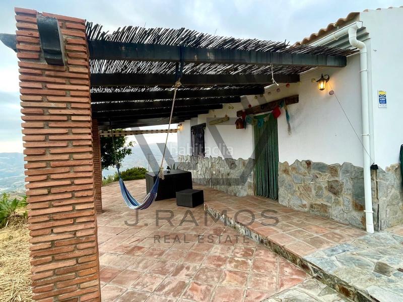 Foto cda2c8cd-8517-4bbe-82c3-ff348de93cea. Masía casa con piscina y terreno cultivado en triana en Vélez - Málaga