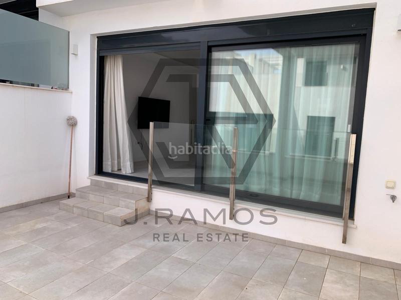 Foto a919ad8b-5422-4360-bf81-c084aab9271a. Reihenhaus mit pool in Añoreta Baja Rincón de la Victoria