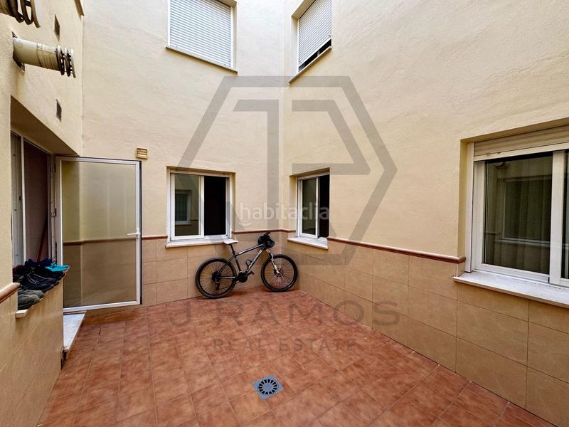 Foto caa8c728-b3d7-4ea1-a17d-749e412d5b14. Flat with pool in Camino Algarrobo - Las Arenas Vélez - Málaga