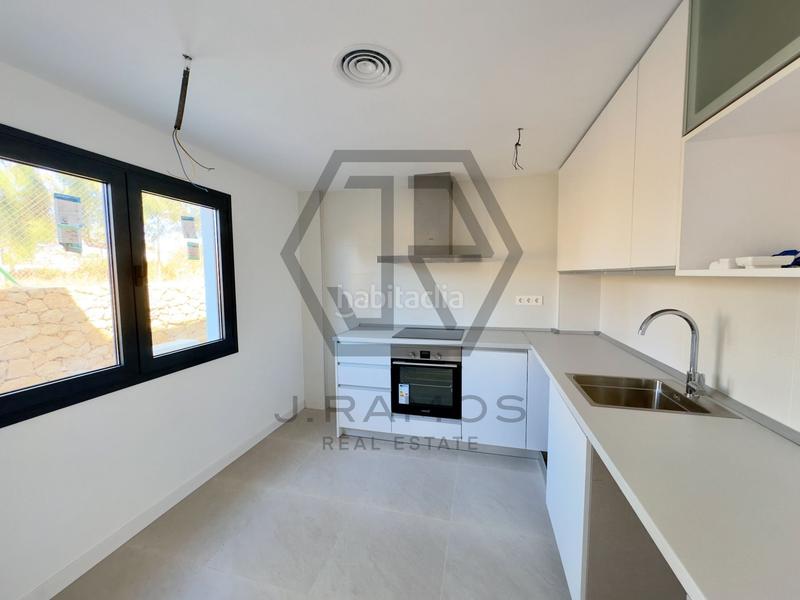 Foto 46fe01c1-b793-438d-beee-d821d3066c71. Casa adossada amb calefacció piscina a Viña Málaga Torre del Mar