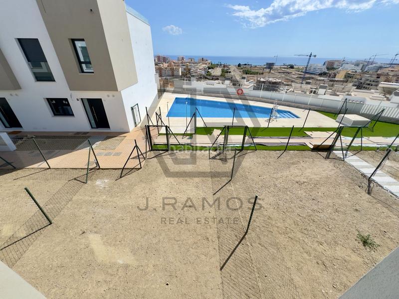 Foto 501f7b39-e99c-48c9-87f7-cad17fe82599. Casa adossada amb calefacció piscina a Viña Málaga Torre del Mar