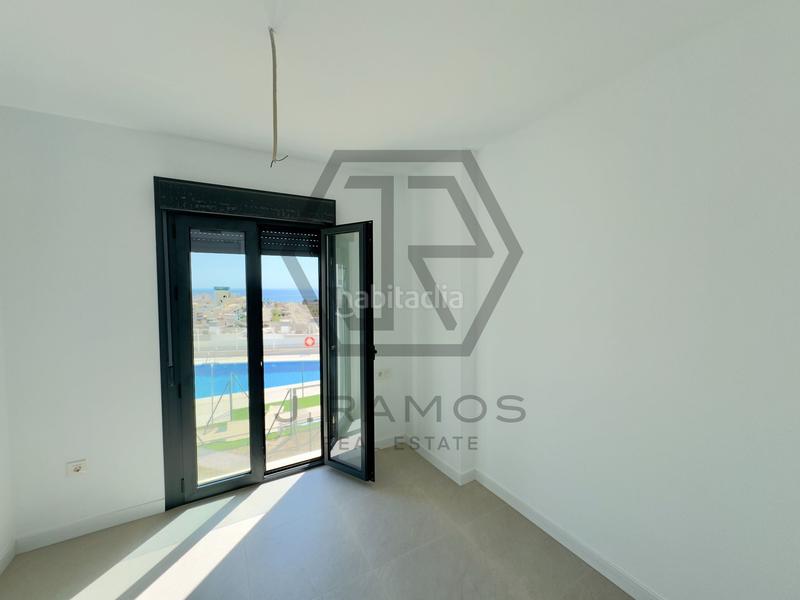 Foto a6f88cb4-ca9a-42c7-9efe-6c62ad73c49a. Casa adossada amb calefacció piscina a Viña Málaga Torre del Mar