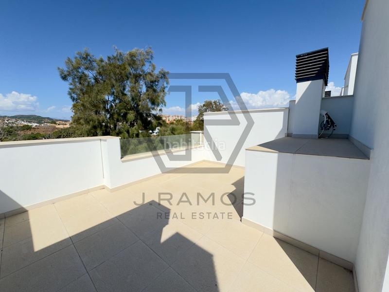 Foto c060b747-9732-4c2b-882c-cba3bebc3577. Casa adossada amb calefacció piscina a Viña Málaga Torre del Mar
