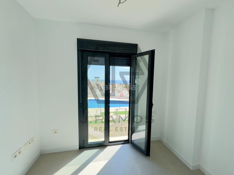 Foto d0d91347-8ce7-426f-bdef-e619fd30421f. Casa adossada amb calefacció piscina a Viña Málaga Torre del Mar