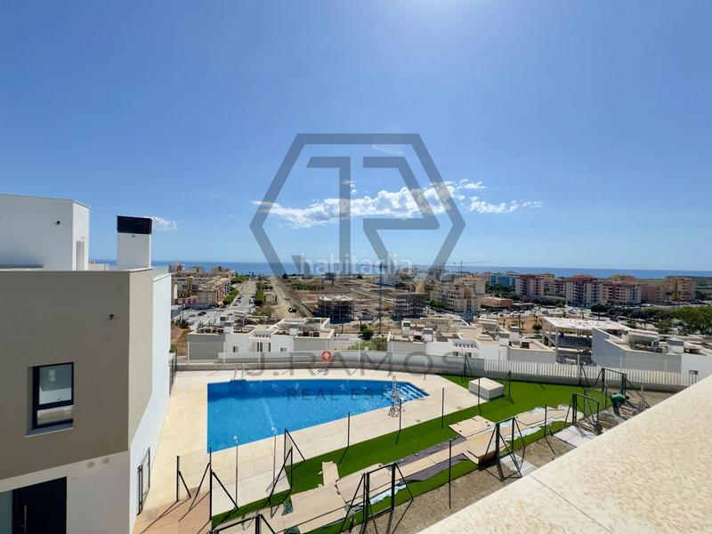 Foto d28bdeb6-0cc4-4279-89c7-cdd5980923d6. Casa adossada amb calefacció piscina a Viña Málaga Torre del Mar