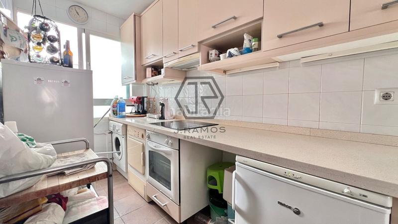 Foto 86bef954-6d89-42f9-a53d-d7f2e9709758. Rent flat with heating in Centro Torre del Mar