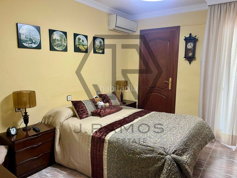 Foto 05c2d2ce-8b60-4927-8c35-8bf2abc9f7f4. Pis amb piscina a Poniente-Faro Torre del Mar