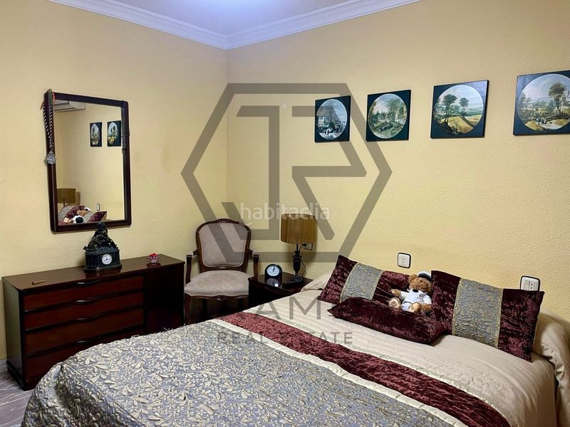 Foto 05d0d39e-9a99-41f2-9d8e-c659e54cc38b. Pis amb piscina a Poniente-Faro Torre del Mar