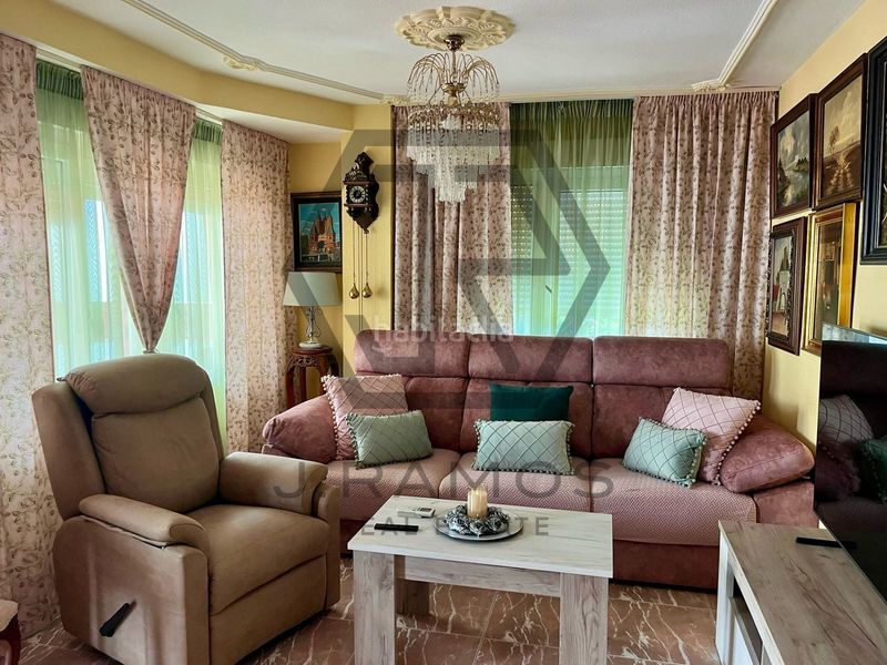 Foto 69f3f754-cb18-4282-966c-ab994cf51a4d. Pis amb piscina a Poniente-Faro Torre del Mar