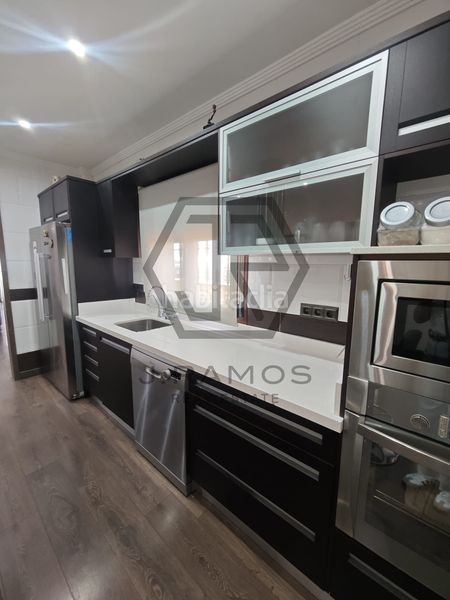 Foto 4ab66d24-862b-492b-909d-e1dc954e4433. Casa a Urbanización Santa Rosa Torrox