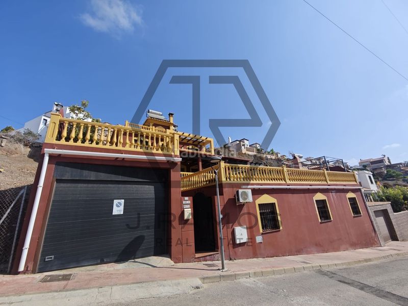 Foto 9afc94dd-af2a-4823-9adc-401b2c023eae. Casa a Urbanización Santa Rosa Torrox