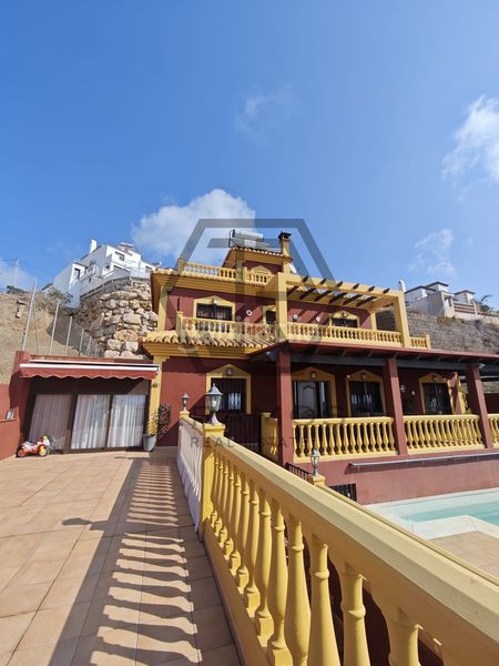 Foto d453a60e-8a4a-49b8-9f19-650f2d4e8482. Casa a Urbanización Santa Rosa Torrox