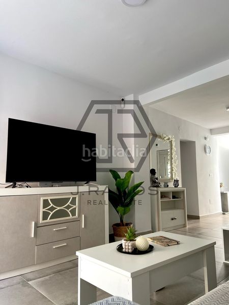 Foto 123a98aa-4309-498b-89c3-5b6c7b1c6b05. Casa adossada amb calefacció piscina a Poniente-Faro Torre del Mar