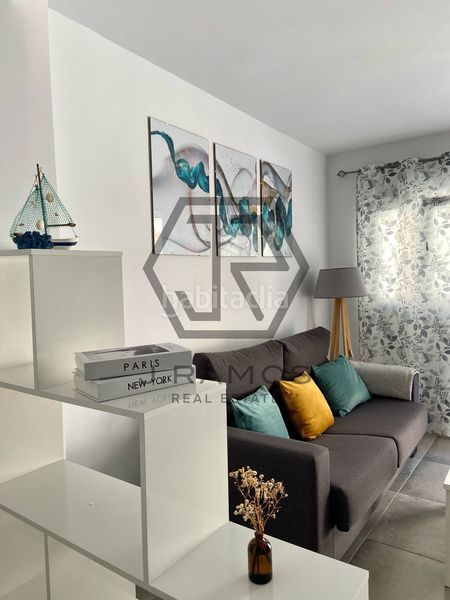 Foto e095e51d-3046-482a-ae60-e50abac0d066. Casa adossada amb calefacció piscina a Poniente-Faro Torre del Mar