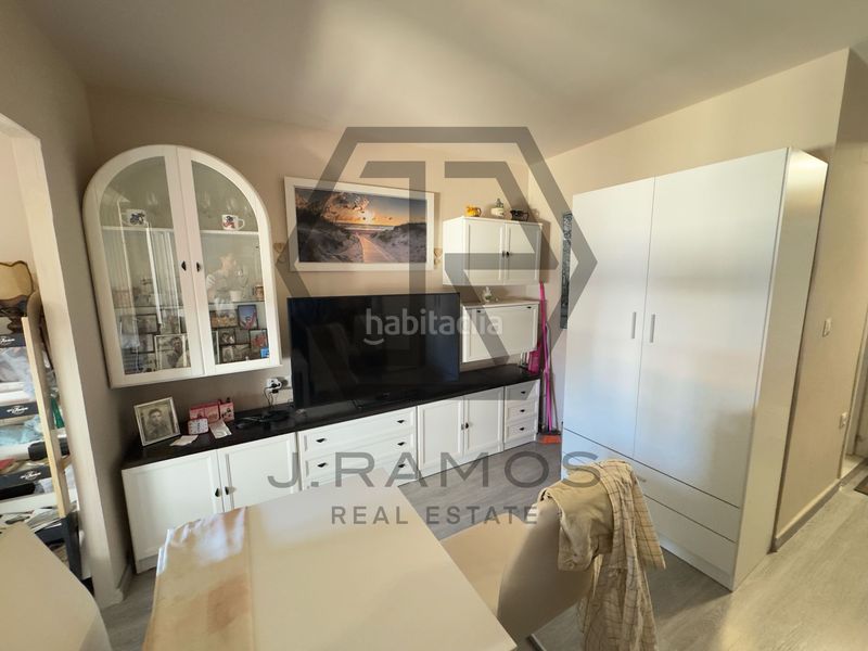 Foto 1a0e0729-f013-4649-ba12-795ed2d8754b. Estudi amb piscina a Centro Torre del Mar