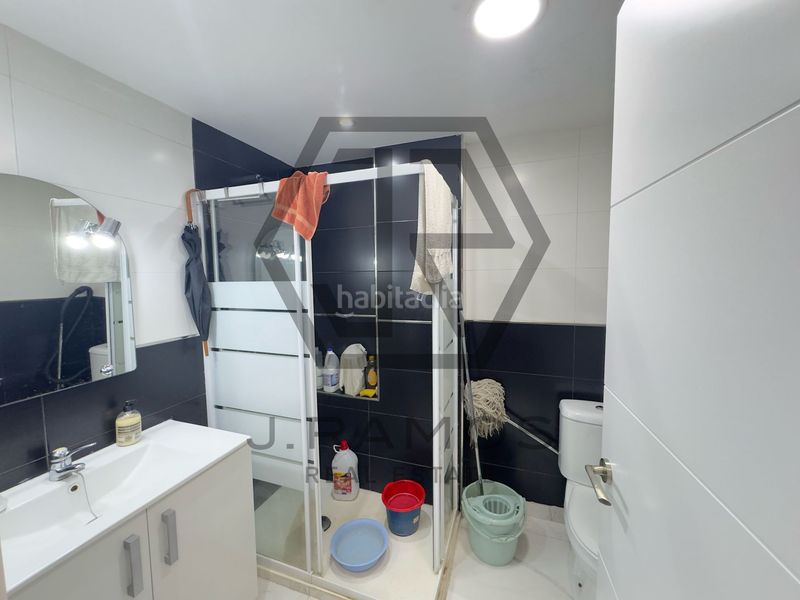 Foto 5a4c79d8-f5ea-47da-8100-d5bafad6377e. Estudi amb piscina a Centro Torre del Mar
