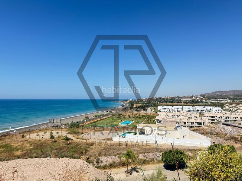 Foto be231fad-d261-47ca-b290-547c52b33af4. Casa amb piscina a Almayate Bajo