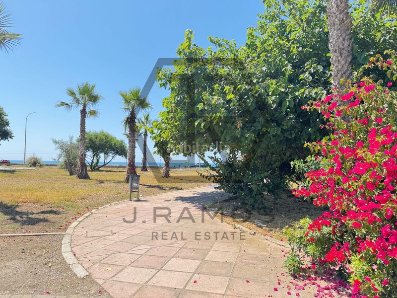 Foto d64638e2-801d-4d17-be15-9c3c69532f62. Casa amb piscina a Almayate Bajo