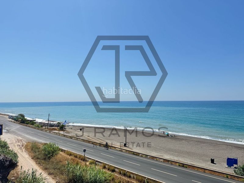 Foto f5f70560-749c-4fbe-9516-393e0d45fab0. Casa amb piscina a Almayate Bajo