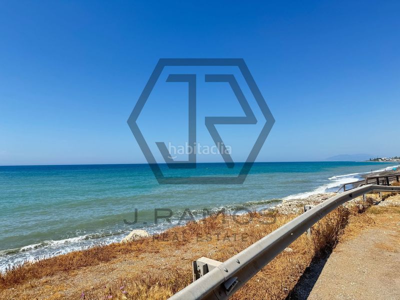 Foto fc17747d-0f1b-48a7-acfc-87e25955ca3a. Casa amb piscina a Almayate Bajo