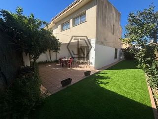 Miete Haus  Lucero. Pareado en el tomillar 4 dormitorios  torre del mar