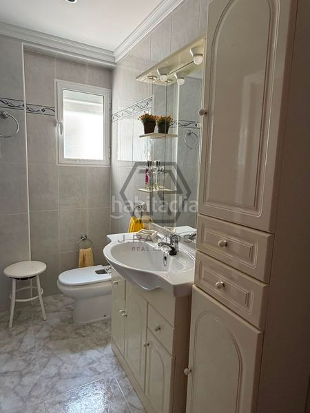 Foto bbac4555-9682-4b49-a86e-3067756c7c83. Pis a Poniente-Faro Torre del Mar