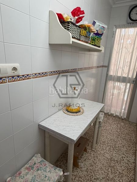 Foto ef73e839-cc3c-46e6-87ef-a0fa71bb5254. Pis a Poniente-Faro Torre del Mar