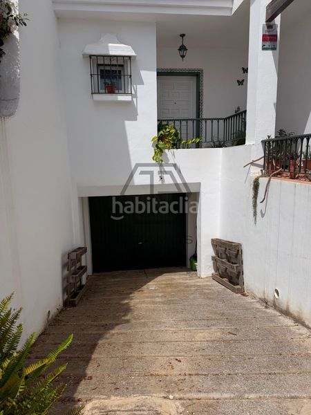 Foto 5b2be467-2226-4a37-9e96-d2f851dfbb89. Casa adossada amb calefacció piscina a Viña Málaga Torre del Mar