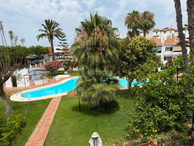 Foto bf262115-e808-409e-a7b2-8d96b6248e2e. Casa adossada amb calefacció piscina a Viña Málaga Torre del Mar